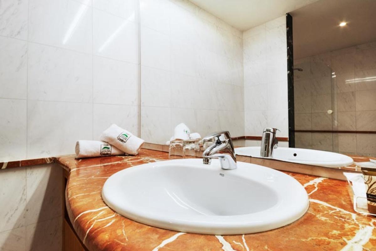 Hotel Granollers Dış mekan fotoğraf